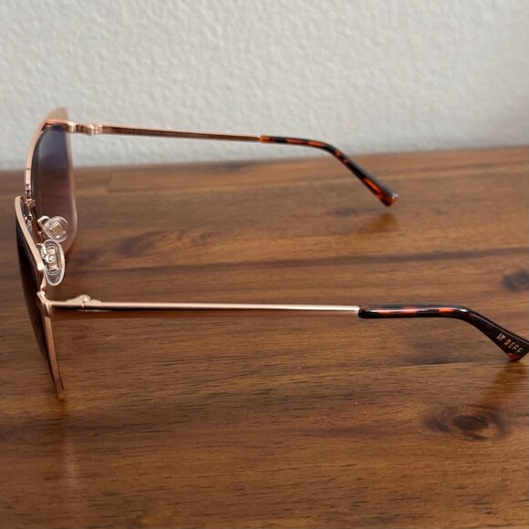 DIFF - Grace Sunglasses in Champagne and Lavender Rose Gradient Lenses - Picture 5 of 9